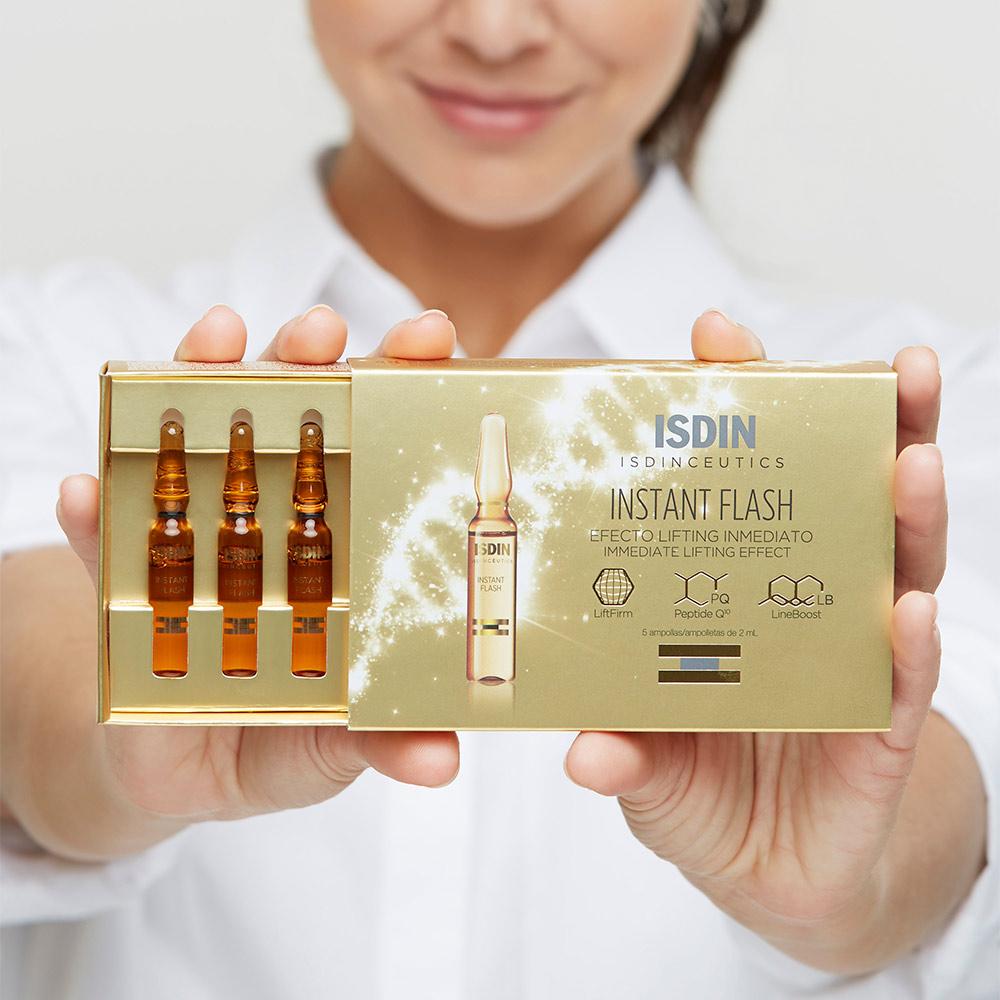 ISDIN CEUTICS Instant Flash 2ml Ampoules 5s – brightening and hydrating skin serum, 1+1 offer