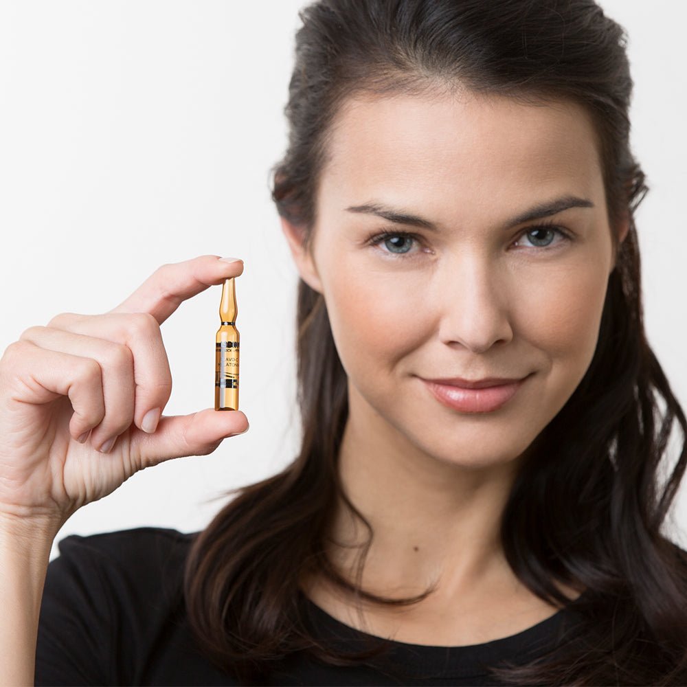 ISDIN CEUTICS FLAVO C MELATONIN SERUM 2ML AMP 30s